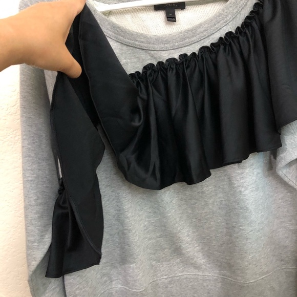 J. Crew Pullover Sweatshirt Gray Black Ruffle NWT - Picture 4 of 9